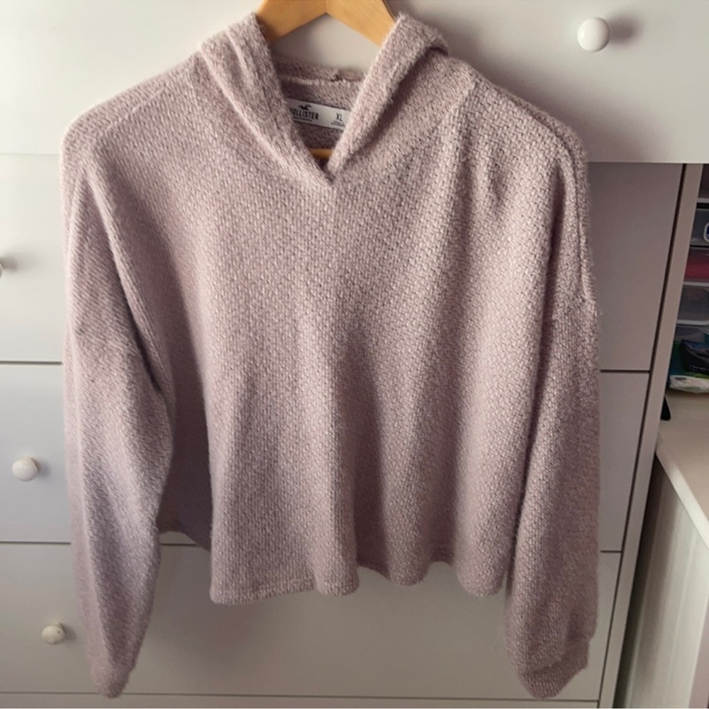 NWT HOLLISTER COZY EYELASH HOODIE
